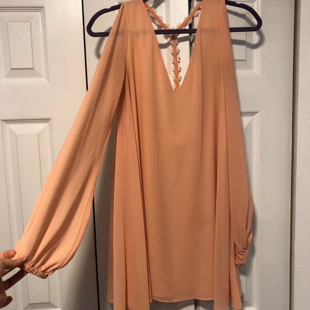 Tobi Long Sleeve Cut-Out Flower Dress
